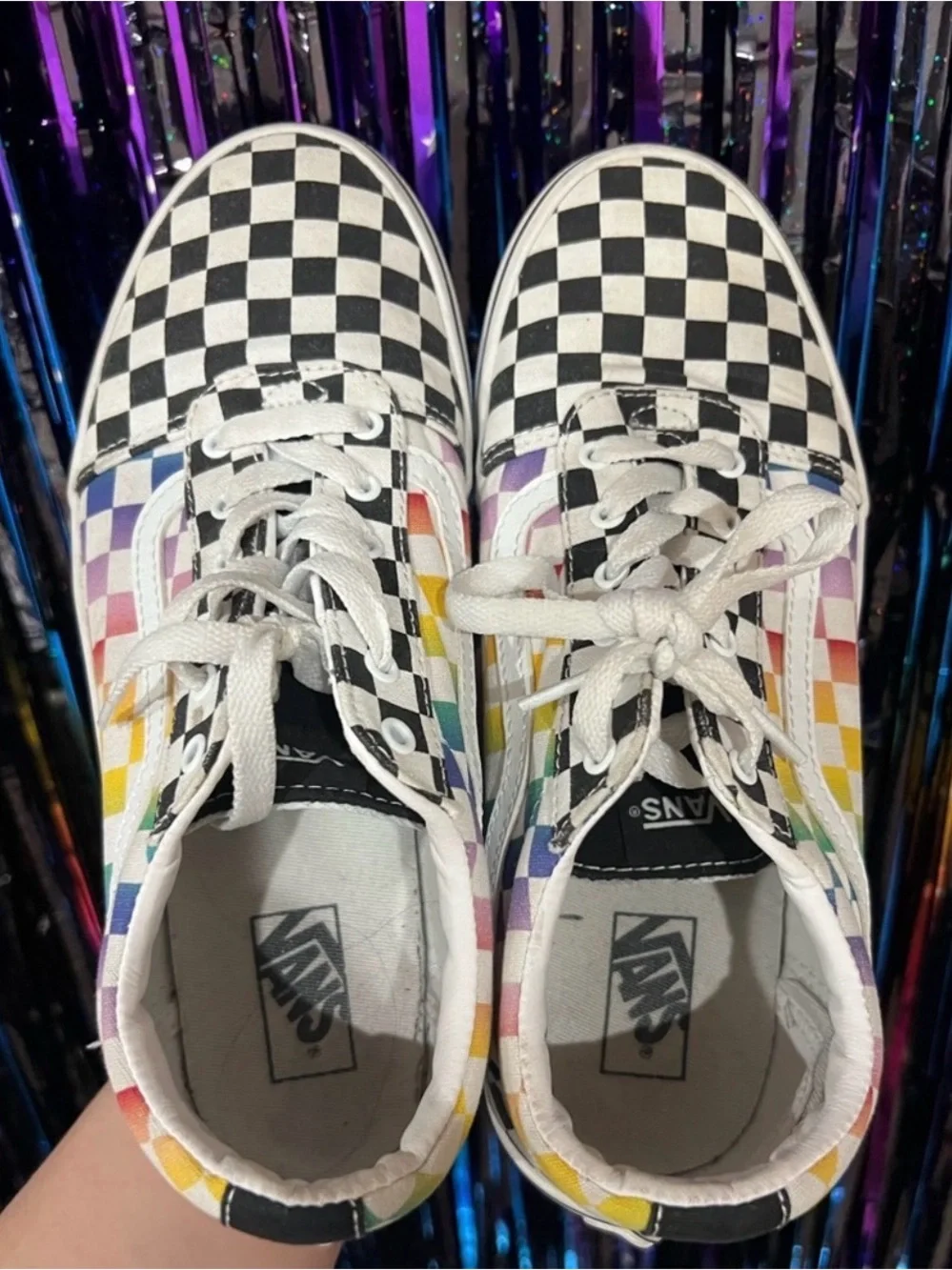 Vans Big kids size 6 is equivalent to women’s 7 1/2